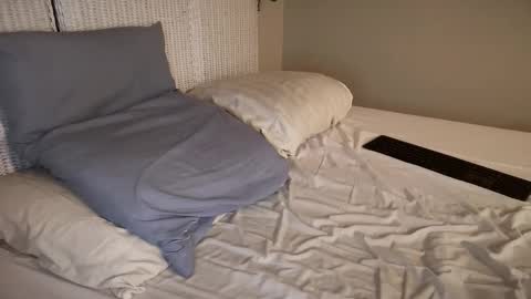 slut online show from January 2026 05:15:01 PM