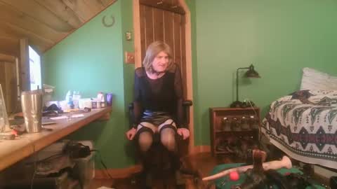 slutjennifertransxx online show from October 2025 02:41:01 AM