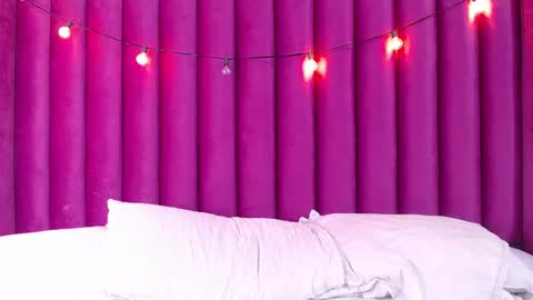 Snapshot of slutlittlecamila chatting on January 2025 05:05:02 AM CAMILA  online show from January 2025 05:05:02 AM