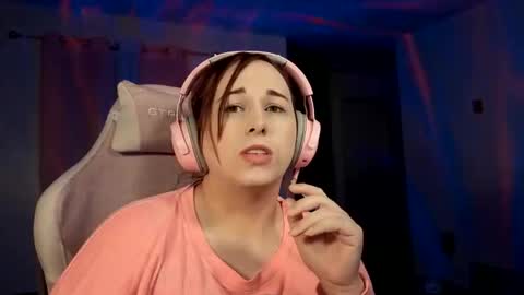 Heavenly online show from March 2026 02:46:01 AM