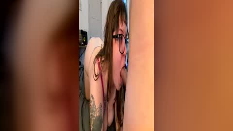 Snapshot of sluttyfukpig chatting on June 2026 09:17:01 PM MIXEDCOUPLEBWCANDBBW online show from June 2026 09:17:01 PM