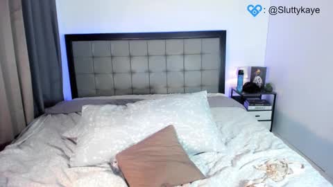 Fansly SluttyKaye -DONT FORGET TO FOLLOW AND THUMBS UP online show from December 2024 12:30:01 AM