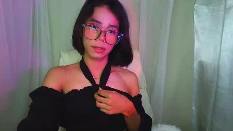 Snapshot of sluttypatotie chatting on September 2025 06:44:02 PM sluttypatotie online show from September 2025 06:44:02 PM