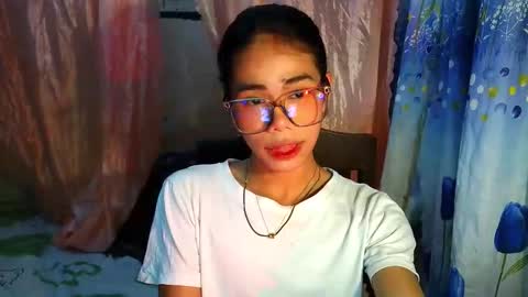 Snapshot of sluttypatotie chatting on April 2026 06:05:01 PM sluttypatotie online show from April 2026 06:05:01 PM