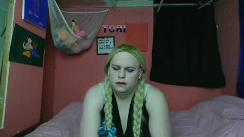 Tori Smith online show from February 2025 05:37:01 AM