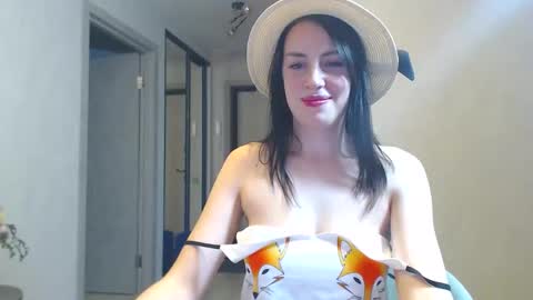 sly_fox10 online show from April 2026 06:10:01 PM