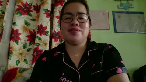 Lovewella online show from November 2025 03:34:01 AM