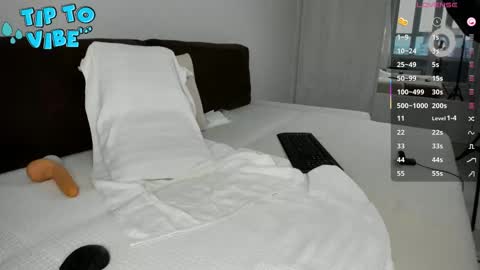 Snapshot of smallnipples chatting on December 2025 07:16:02 AM Alex online show from December 2025 07:16:02 AM