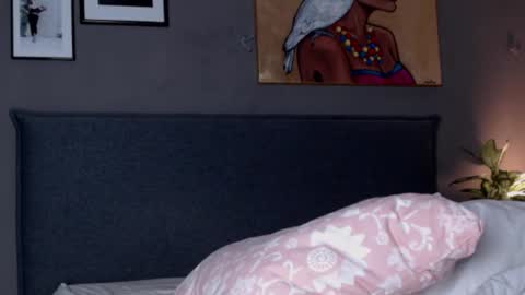 Anna no bbbbybybbabebyy just Anna. And dont call me mom please. online show from November 2025 05:42:02 AM