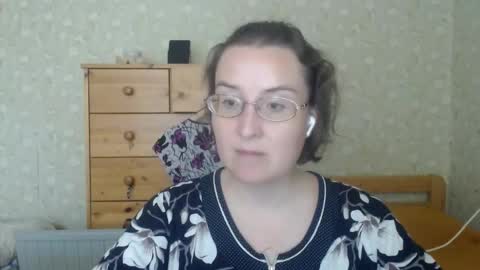 Snapshot of smart_rose chatting on September 2025 10:48:01 AM smart_rose online show from September 2025 10:48:01 AM