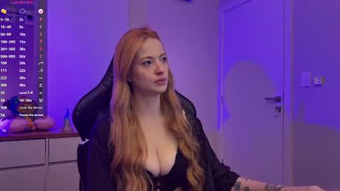 Snapshot of smilee_girl chatting on July 2026 06:12:02 PM Emily Burns online show from July 2026 06:12:02 PM