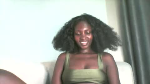 Snapshot of smileykesh chatting on September 2025 06:10:02 PM smileykesh online show from September 2025 06:10:02 PM