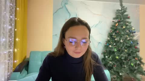 smiling_riddle online show from December 2024 08:34:01 PM