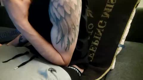 Snapshot of smokeandwatching chatting on January 2025 09:26:01 PM Smokeandwatching online show from January 2025 09:26:01 PM