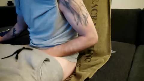 Snapshot of smokeandwatching chatting on January 2025 10:21:01 PM Smokeandwatching online show from January 2025 10:21:01 PM