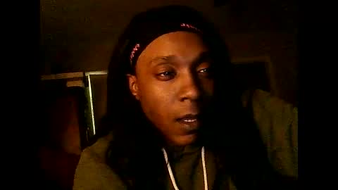 Snapshot of smokegoddess35 chatting on December 2024 03:07:01 AM SmokeGoddess35 online show from December 2024 03:07:01 AM