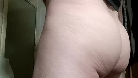 Snapshot of smokewagon22 chatting on September 2025 07:43:01 AM smokewagon22 online show from September 2025 07:43:01 AM