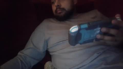 Snapshot of smokey573 chatting on January 2025 05:33:02 AM memelucas online show from January 2025 05:33:02 AM