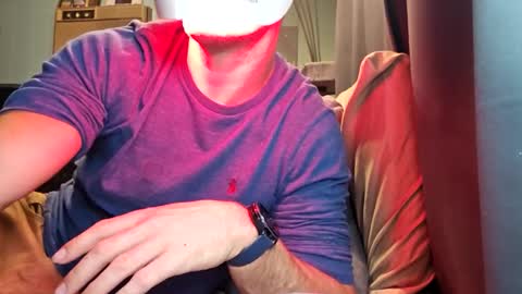 Snackyyyy online show from April 2026 12:05:01 AM