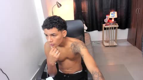 snak_master1 online show from November 2025 04:41:02 PM