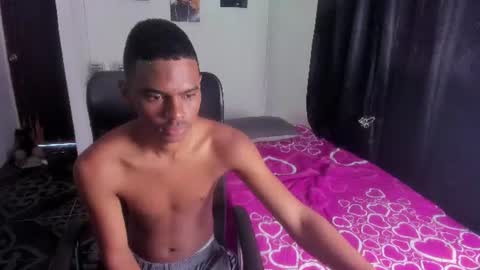 Snapshot of snak_master1 chatting on June 2026 01:01:02 PM snak_master1 online show from June 2026 01:01:02 PM