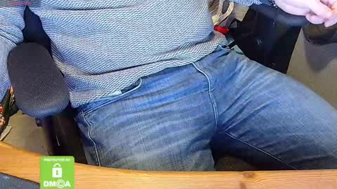 Sneakybill online show from February 2025 07:42:02 AM