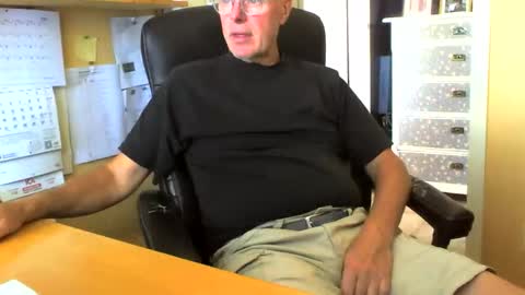 snickarn335731 online show from September 2025 12:27:02 PM