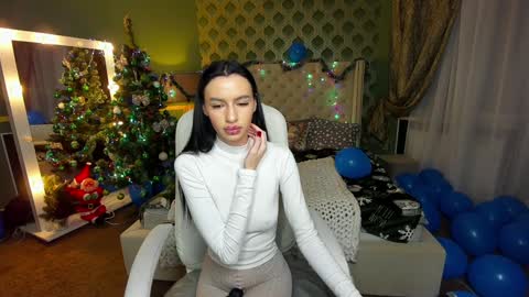 Snapshot of snow_whiteeex chatting on December 2024 11:02:02 PM snow_whiteeex online show from December 2024 11:02:02 PM