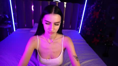 snow_whiteeex online show from December 2025 06:33:01 AM