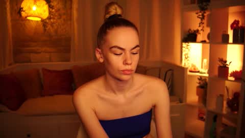 Snapshot of snowbarbieee chatting on December 2024 01:45:01 PM Hanna online show from December 2024 01:45:01 PM