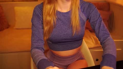 Snapshot of snowbarbieee chatting on January 2025 08:18:02 AM Hanna online show from January 2025 08:18:02 AM