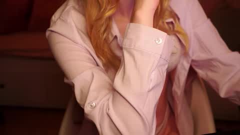 Snapshot of snowbarbieee chatting on October 2025 08:32:01 AM Hanna online show from October 2025 08:32:01 AM