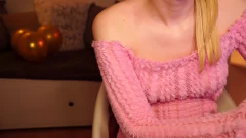 Hanna online show from November 2025 09:34:02 AM