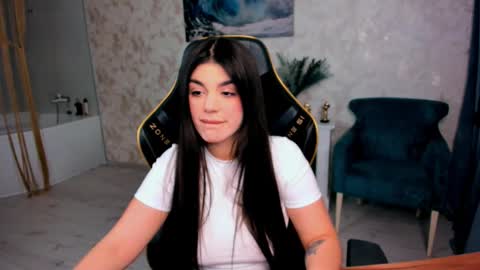 snowingwinter online show from February 2026 07:36:02 PM