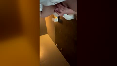 soakingwetmilf online show from April 2026 12:19:02 PM