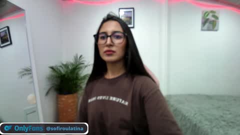 Snapshot of soffi_rousel_ chatting on January 2025 07:29:01 PM soffi_rousel_ online show from January 2025 07:29:01 PM