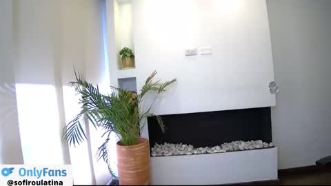 Snapshot of soffi_rousel_ chatting on November 2025 07:03:03 PM soffi_rousel_ online show from November 2025 07:03:03 PM