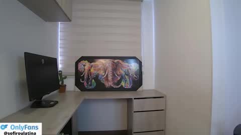 Snapshot of soffi_rousel_ chatting on December 2025 07:18:01 PM soffi_rousel_ online show from December 2025 07:18:01 PM