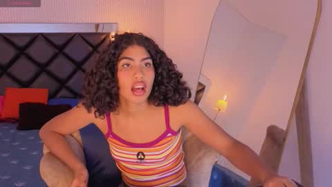 Snapshot of soffiene chatting on February 2026 10:08:01 PM yoki online show from February 2026 10:08:01 PM