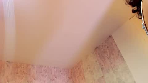 Snapshot of soffiene chatting on March 2026 03:41:02 AM yoki online show from March 2026 03:41:02 AM