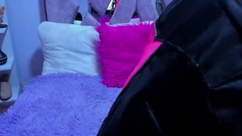 Sofi Noa online show from September 2025 11:32:02 AM