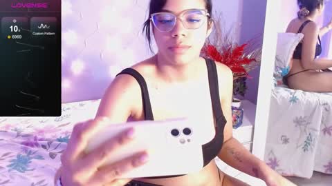 sofi smith online show from December 2024 12:52:02 AM