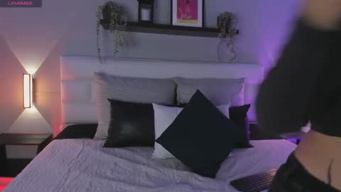 sofi_sp online show from February 2026 11:42:02 AM