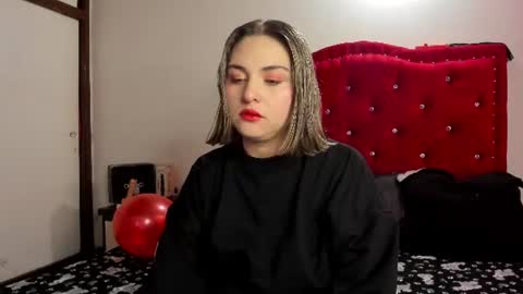 Sofia  bella online show from June 2026 05:15:01 PM