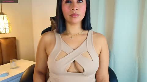 Sofia online show from February 2025 01:06:01 PM