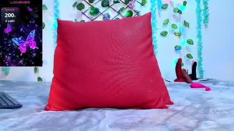 sofia online show from February 2025 07:47:02 PM