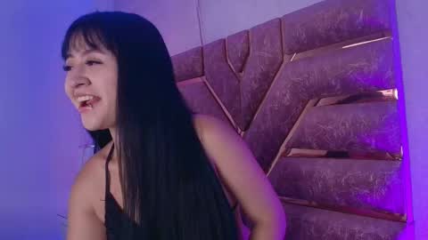 sofia gomes online show from March 2026 12:00:02 PM