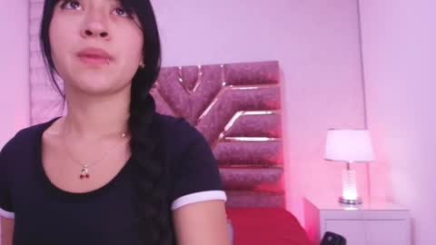 sofia gomes online show from May 2026 11:50:01 AM