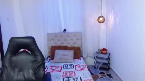 Sofia  online show from November 2025 03:39:02 AM