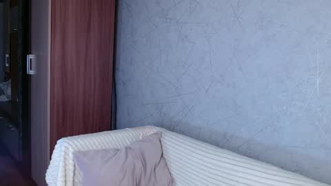 Sofia here online show from September 2025 12:33:02 AM